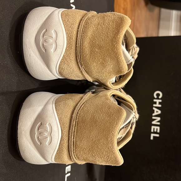👟 CHANEL Sneakers 👟 - Picture 9 of 10